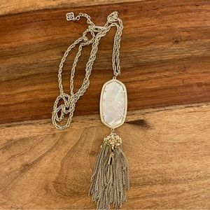 Kendra Scott “Rayne” necklace in mother-of-pearl and gold. EUC